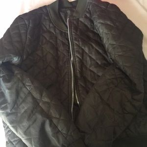 Stylish Olive Green Jacket Women’s Large